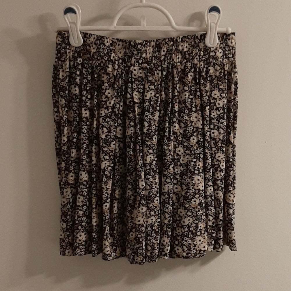 Brandy Melville skirt